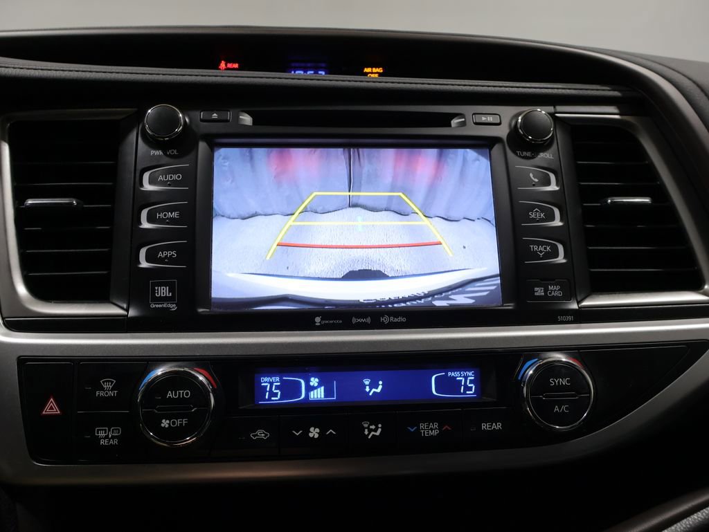 Used 2019 Toyota Highlander Limited image 27
