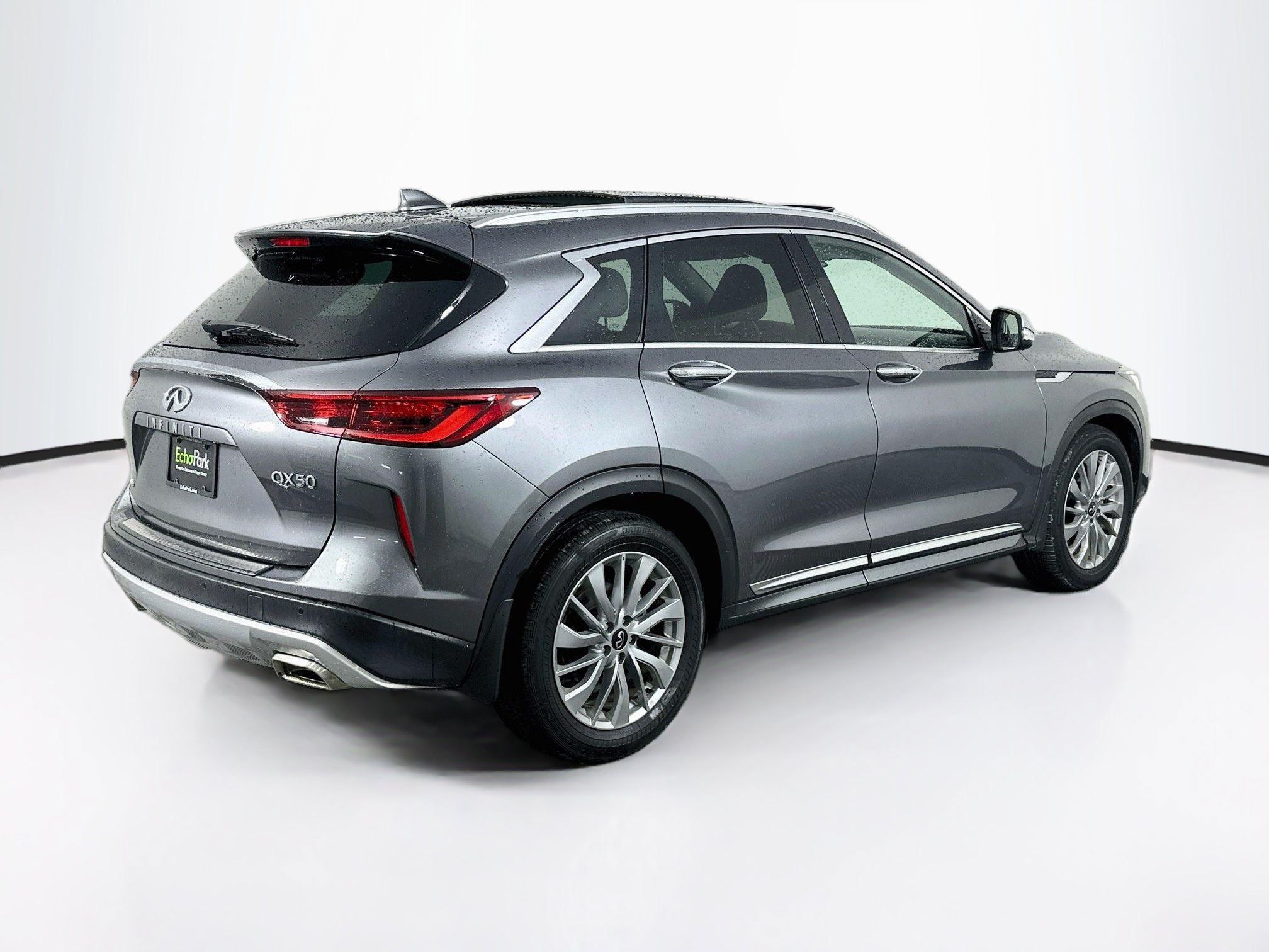 Used 2023 INFINITI QX50 Luxe w/ Accent Package AWD/4WD image 9