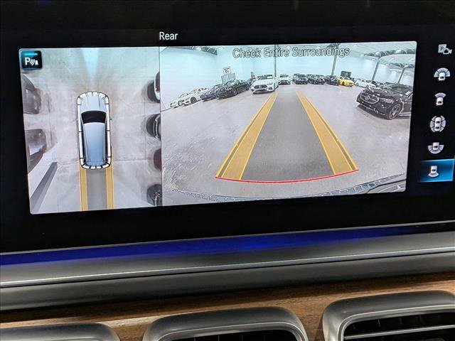 Used 2023 Mercedes-Benz Maybach GLS 600 4MATIC image 13