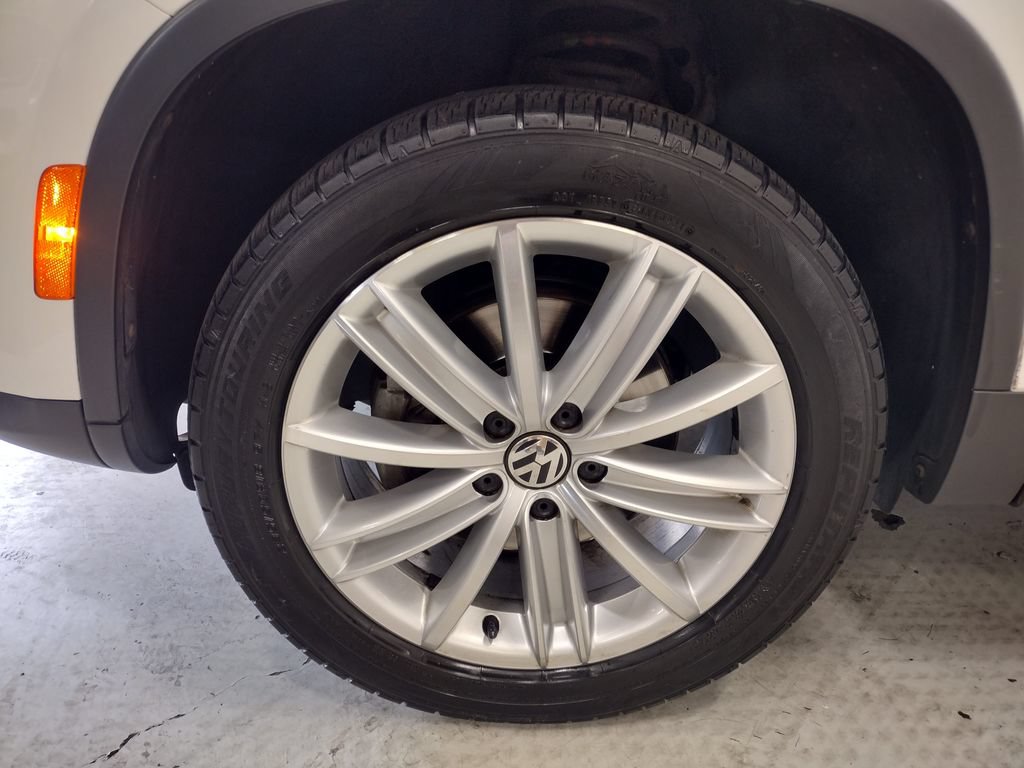 Used 2014 Volkswagen Tiguan SE AWD/4WD image 5