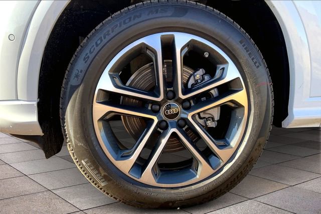 New 2025 Audi Q5 Premium Plus image 11