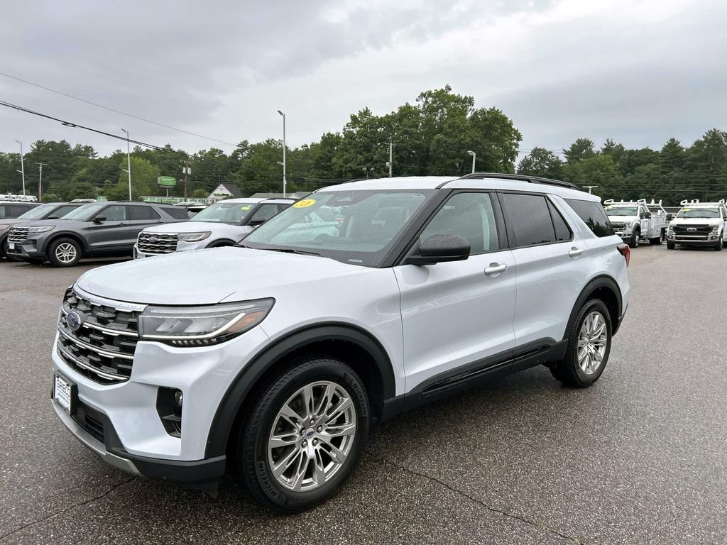 Used 2026 Ford Explorer Active w/ Active Comfort Package AWD/4WD image 7