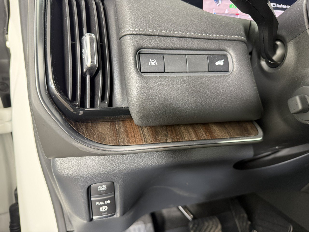 Used 2026 Nissan Armada SL w/ Captain's Chari Seat Package AWD/4WD image 24