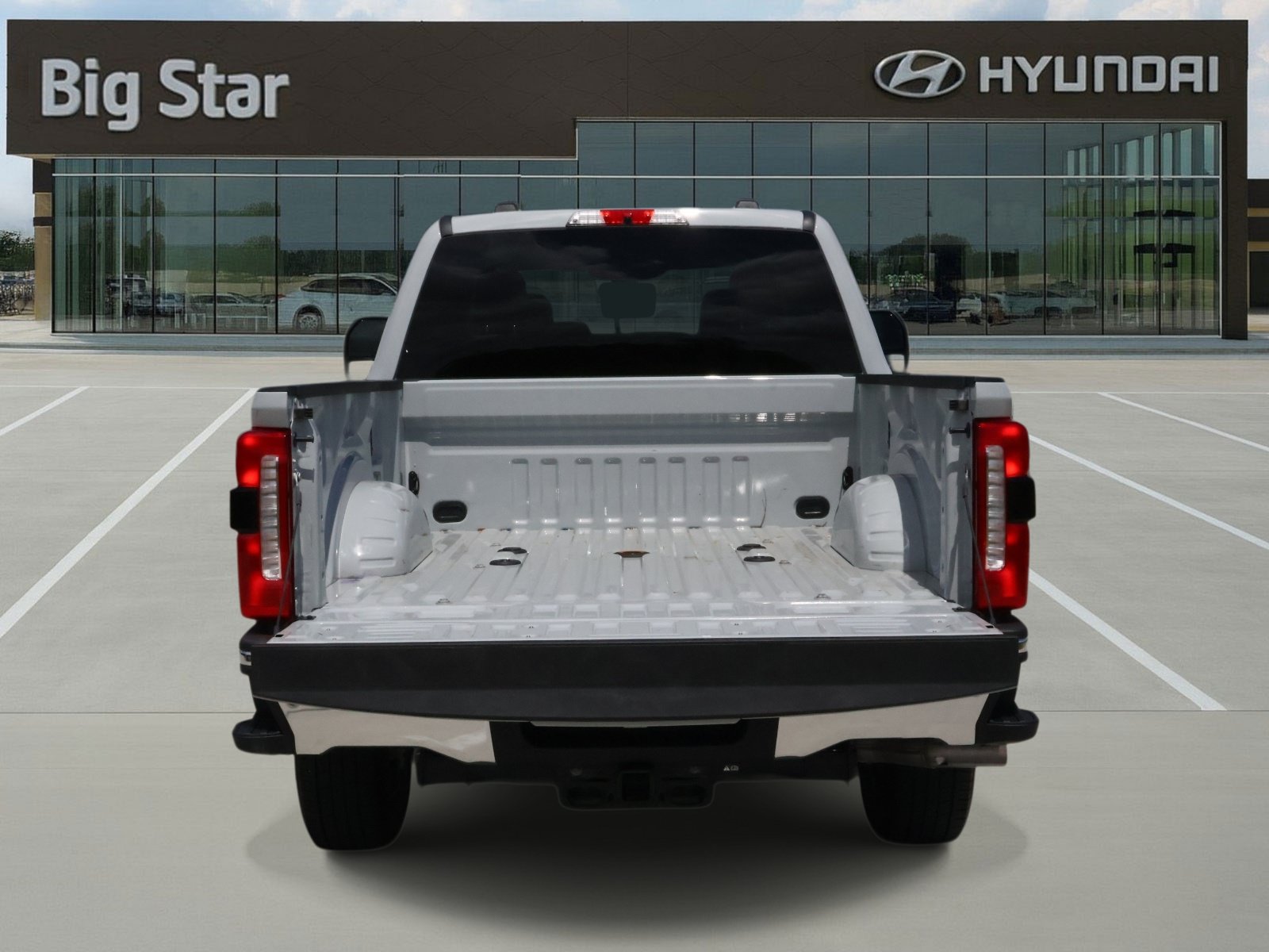 Used 2026 Ford F250 Lariat AWD/4WD image 8