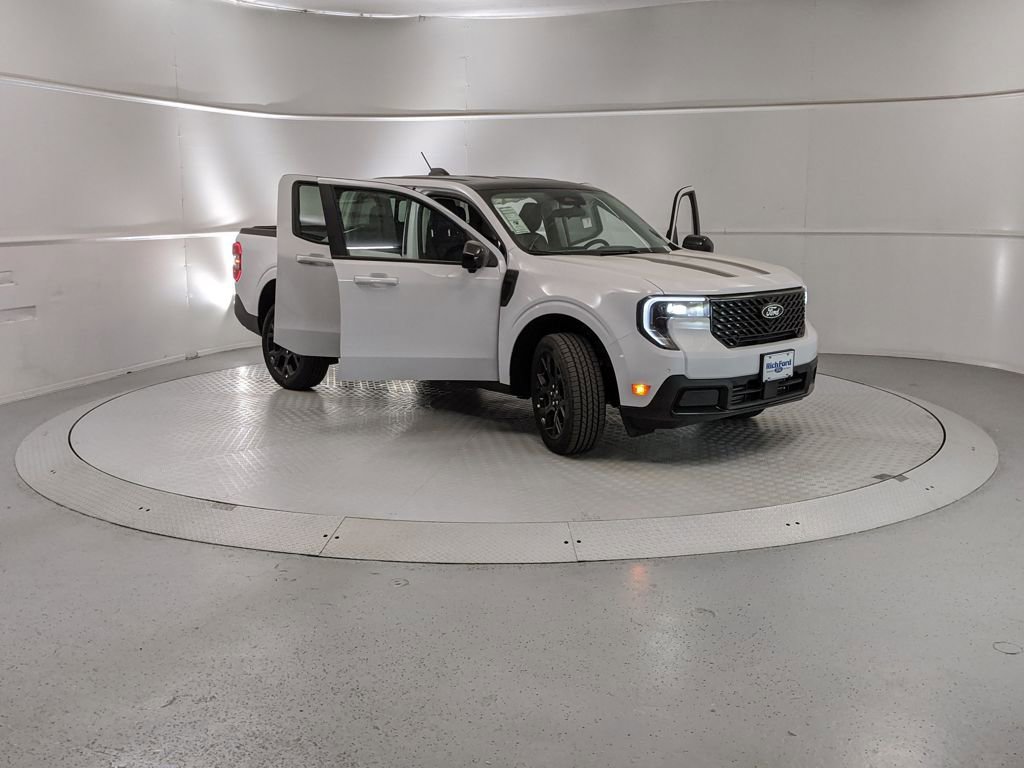 New 2025 Ford Maverick Lariat w/ Black Appearance Package image 7