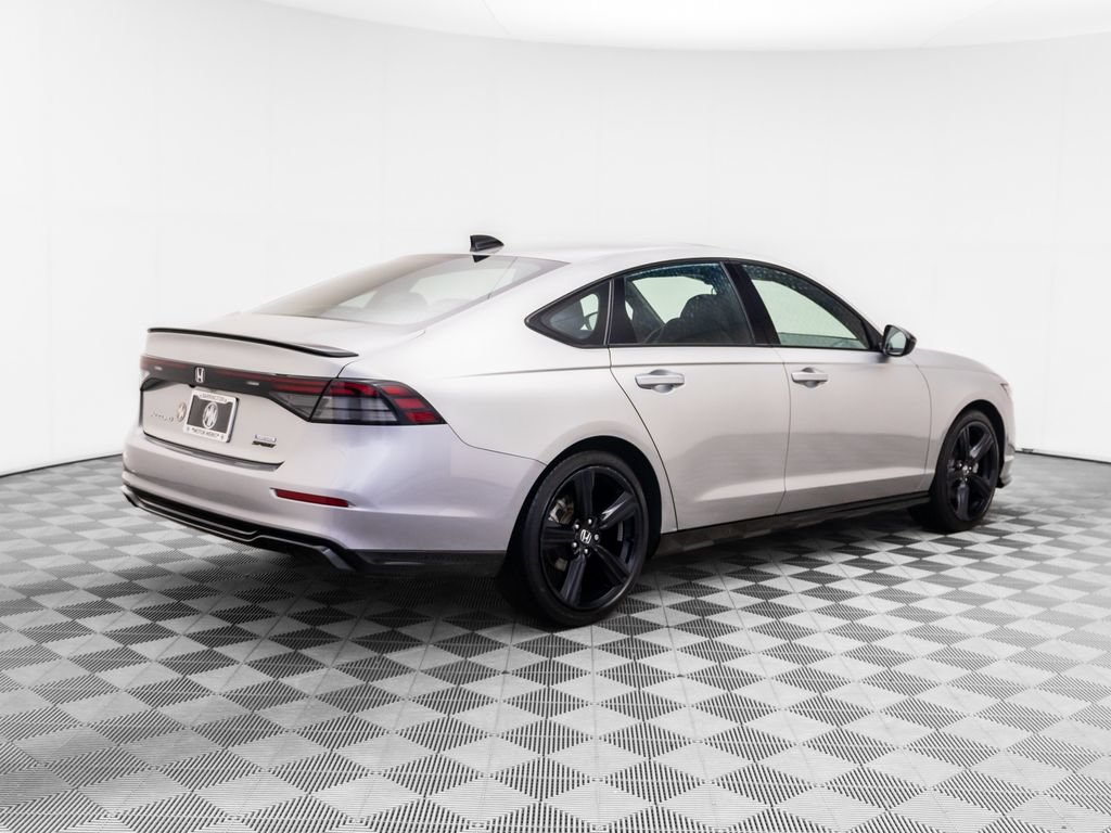 Used 2024 Honda Accord Sport image 7