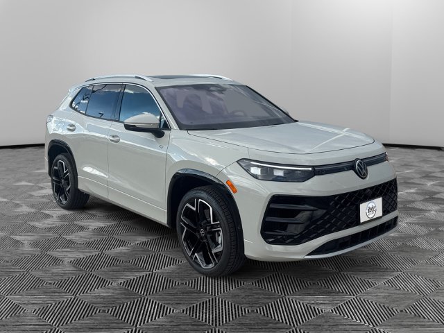 New 2026 Volkswagen Tiguan SEL R-Line AWD/4WD image 7