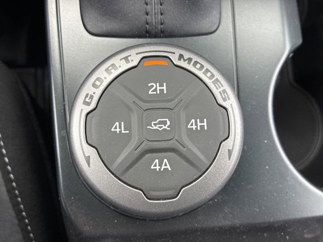 New 2025 Ford Bronco Badlands image 38