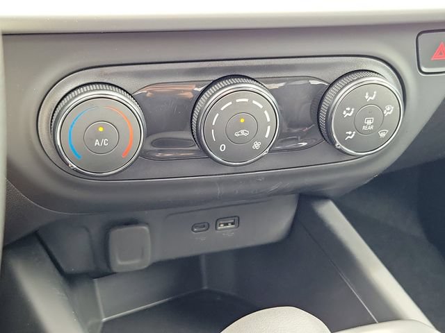 Used 2026 Chevrolet Trax LS FWD image 25