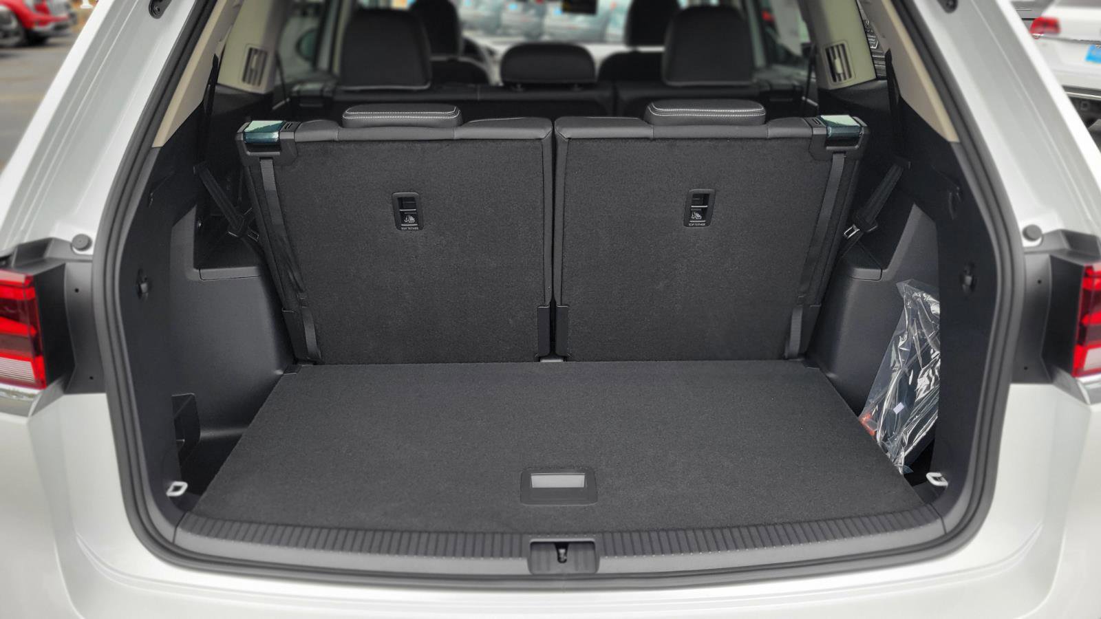 New 2026 Volkswagen Atlas SEL Premium R-Line image 56