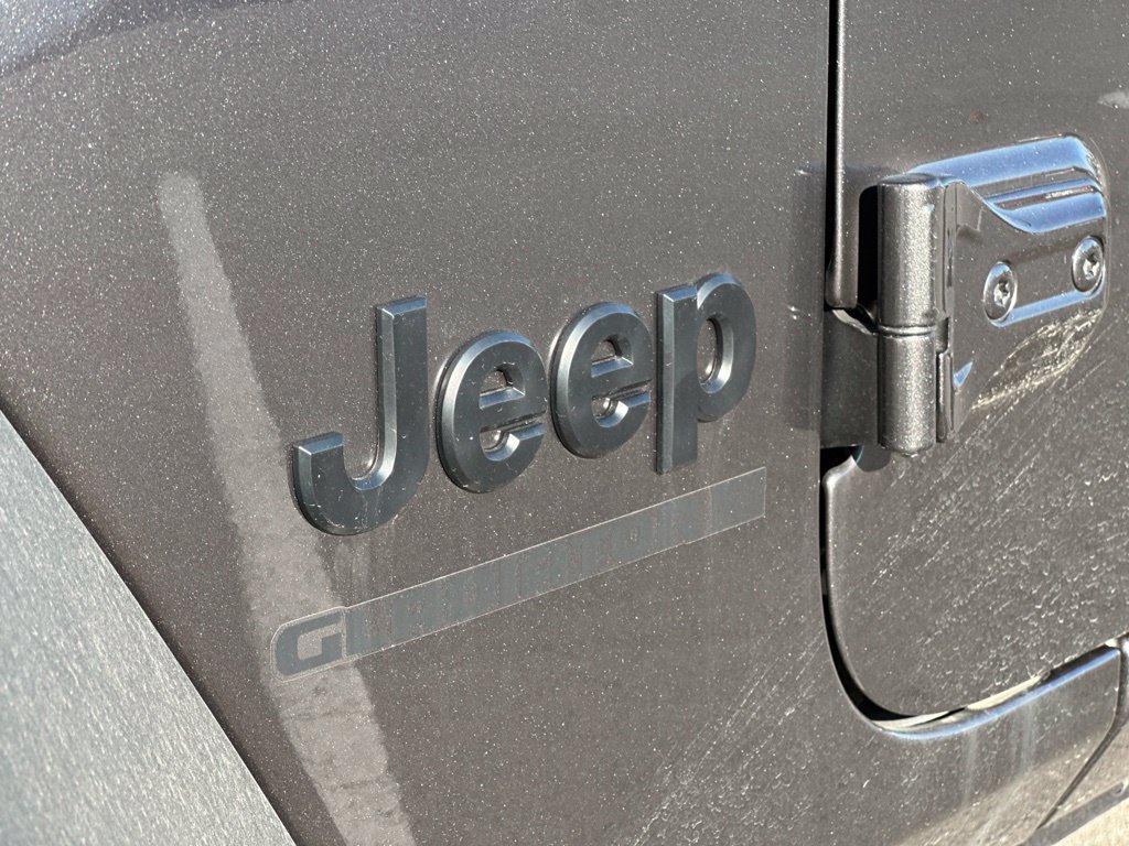 New 2026 Jeep Gladiator Sport w/ Dual Top Group AWD/4WD image 40