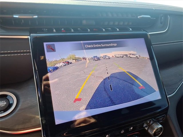 Certified 2022 Jeep Grand Cherokee L Overland w/ Luxury Tech Group IV image 5