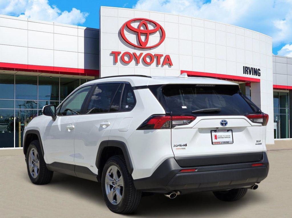 Used 2023 Toyota RAV4 XLE w/ Convenience Package AWD/4WD image 3