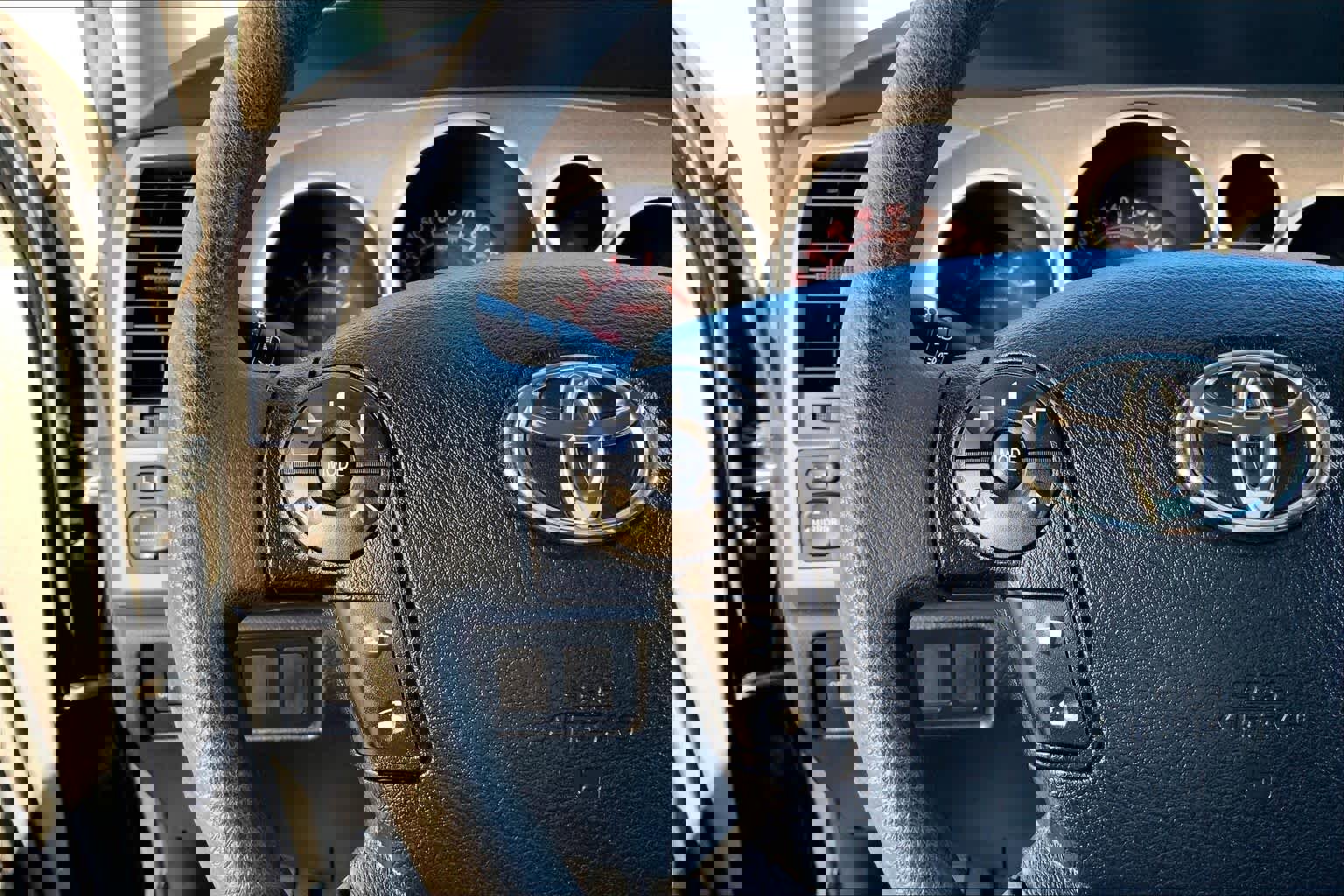 Used 2013 Toyota Tundra Double Cab 4.6L V8 6-Spd AT w/ SR5 Pkg image 21