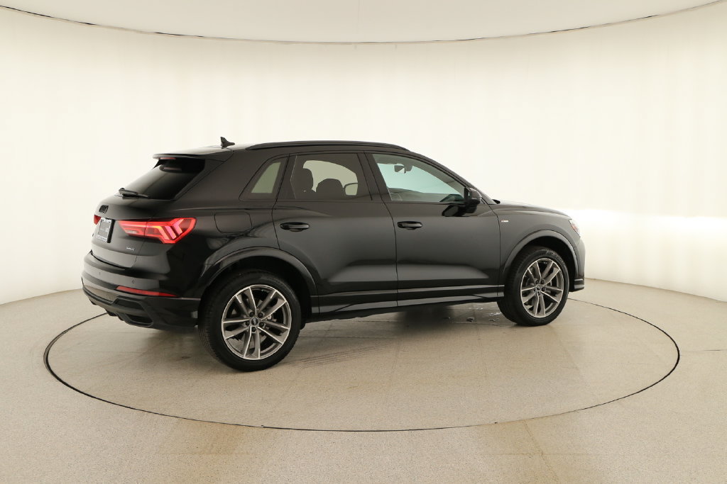 Used 2024 Audi Q3 2.0T Premium AWD/4WD image 7