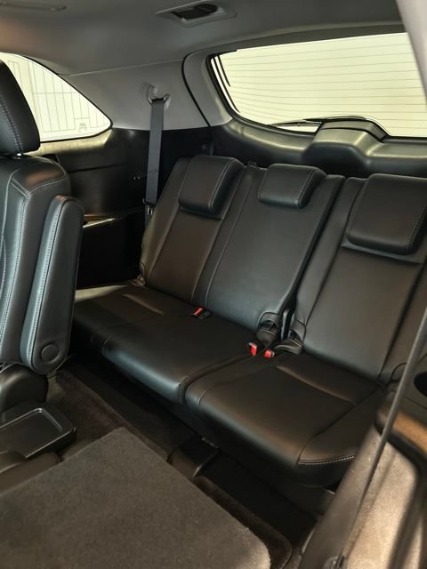 Used 2018 Toyota Highlander SE FWD image 18