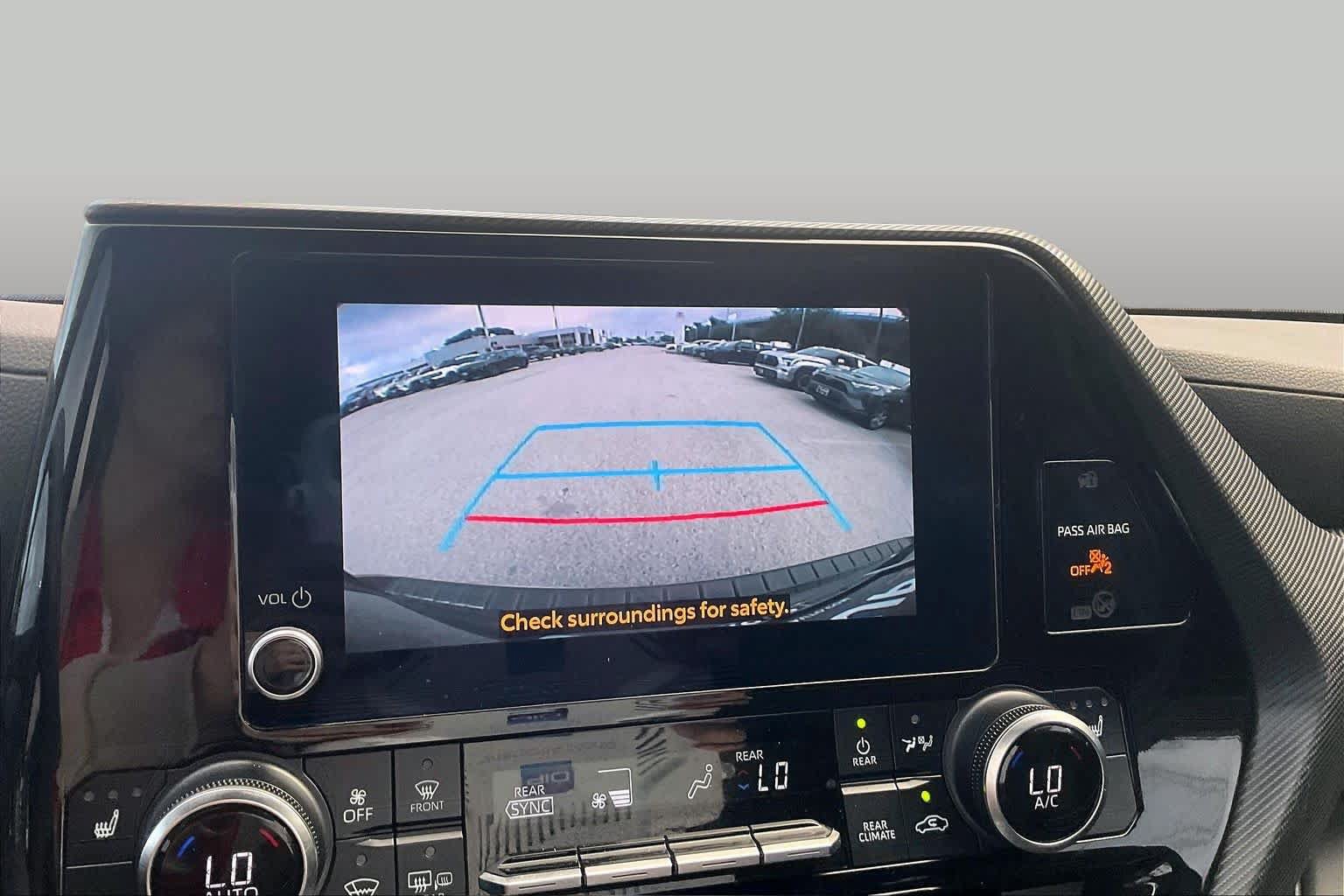 Used 2023 Toyota Highlander XSE FWD image 27
