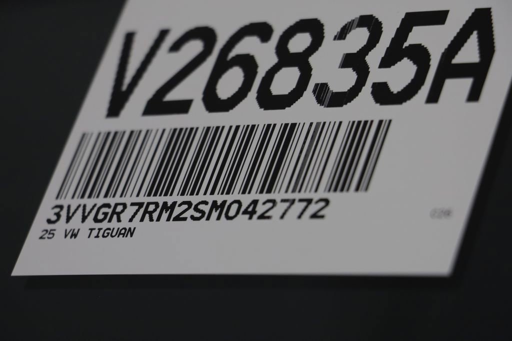 Used 2025 Volkswagen Tiguan SE R-Line AWD/4WD image 24