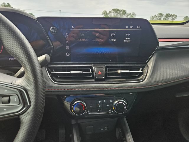 Used 2024 Chevrolet TrailBlazer RS w/ Driver Confidence Package FWD image 17