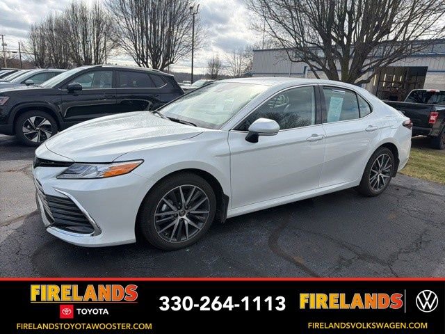 Used 2024 Toyota Camry XLE w/ Cold Weather Package image 19