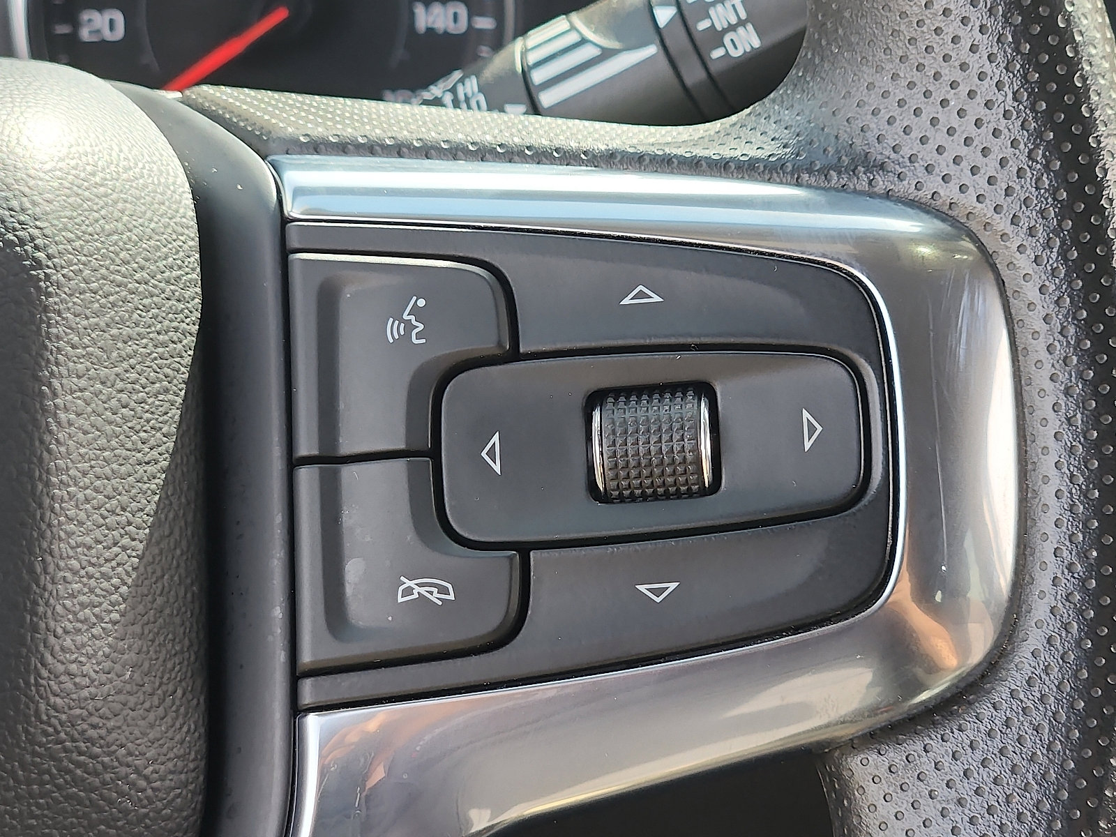 Used 2023 Chevrolet Blazer LT image 21