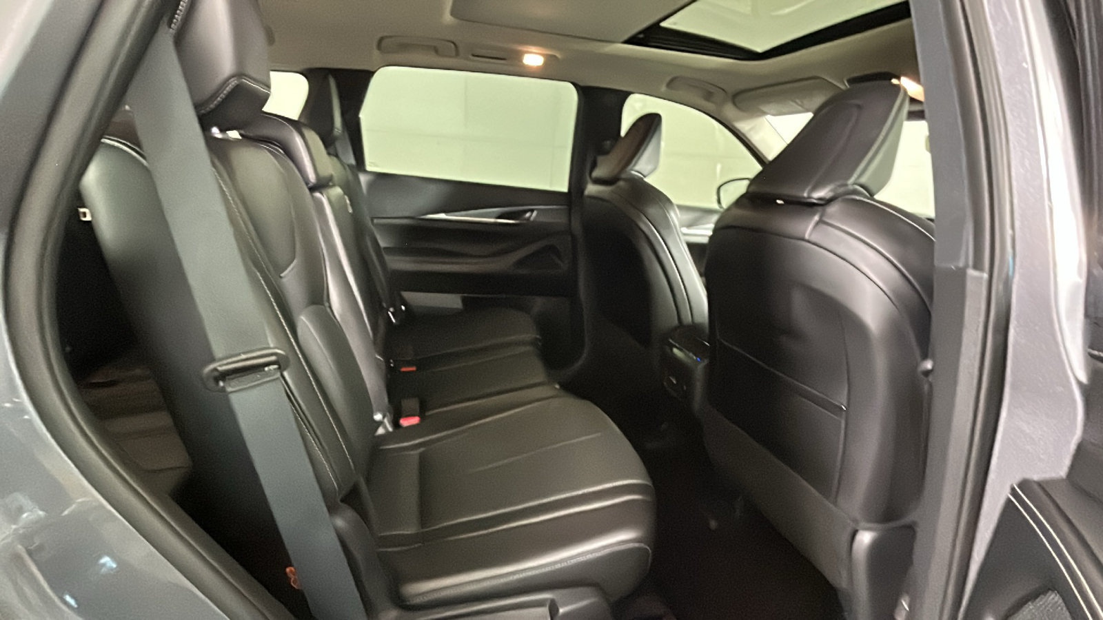 Used 2024 INFINITI QX60 Luxe AWD/4WD image 31