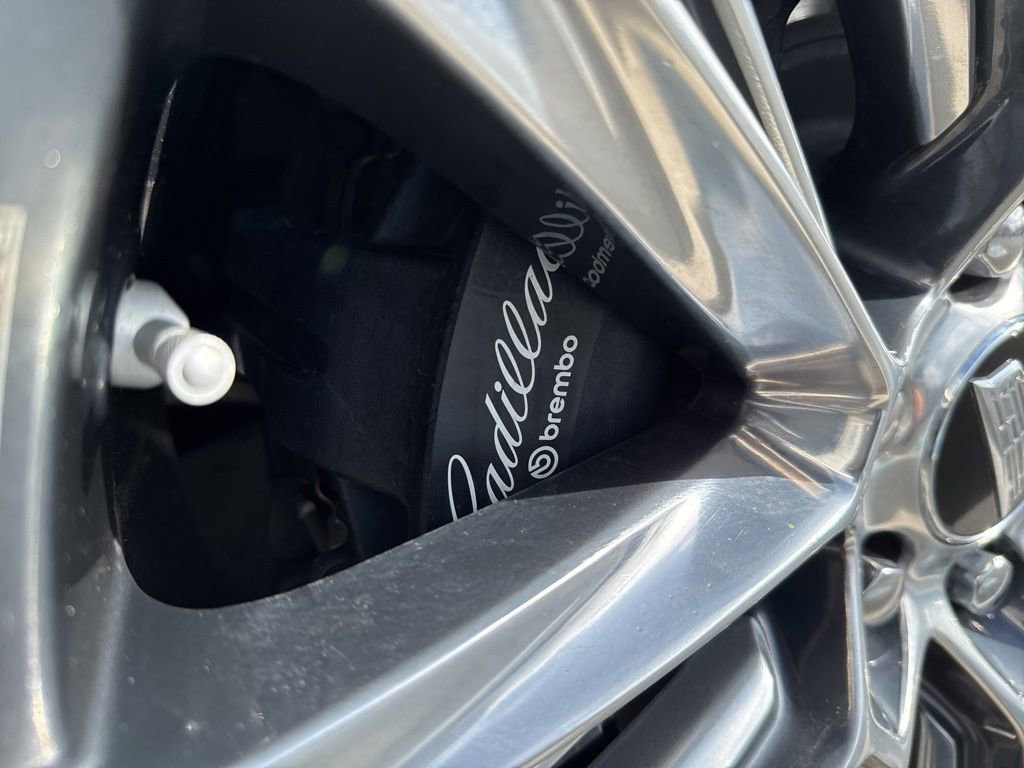 Used 2026 Cadillac Vistiq Platinum w/ LPO, Floor Liner Package AWD/4WD image 10