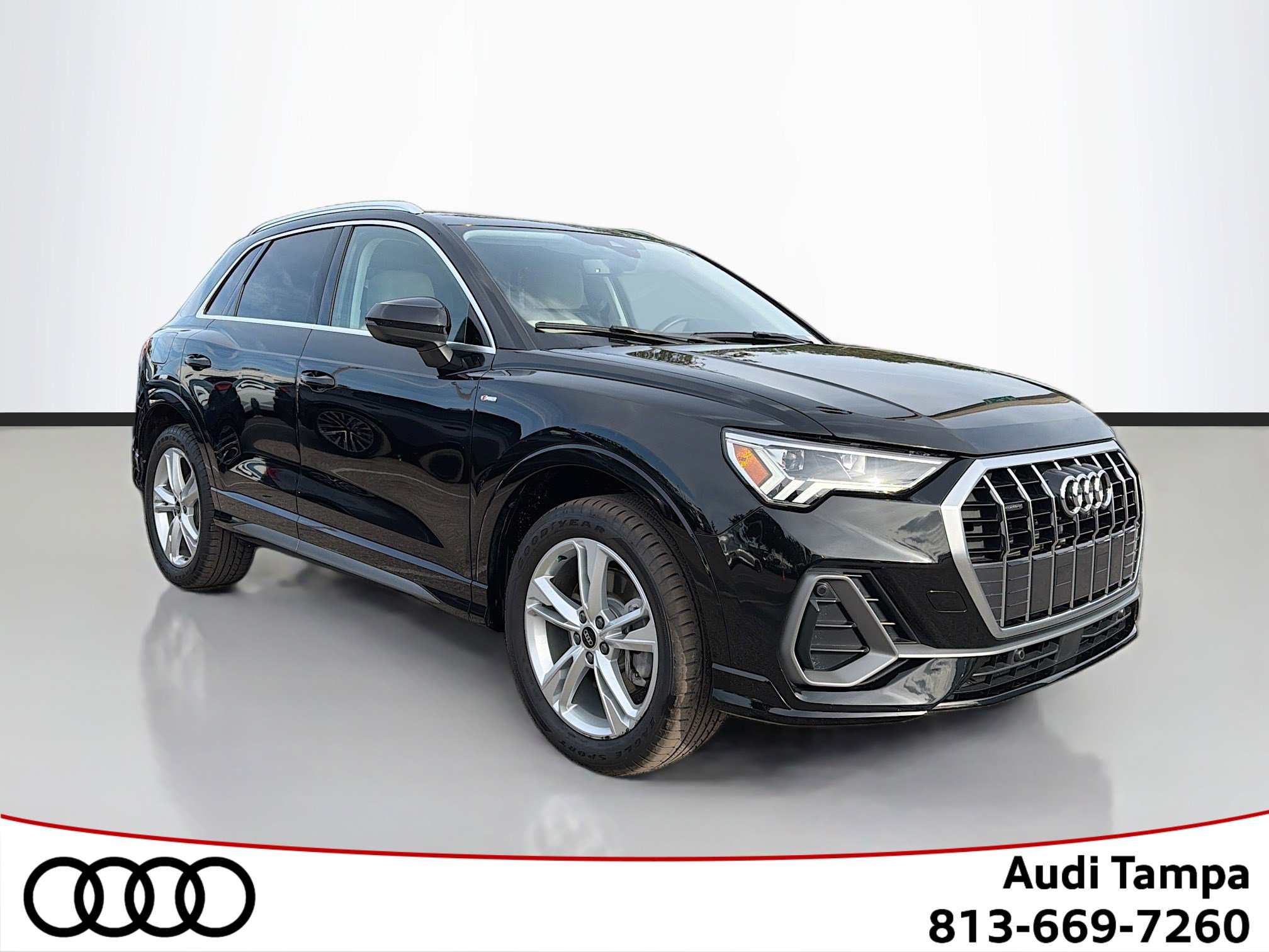 Certified 2024 Audi Q3 2.0T Premium Plus image 1