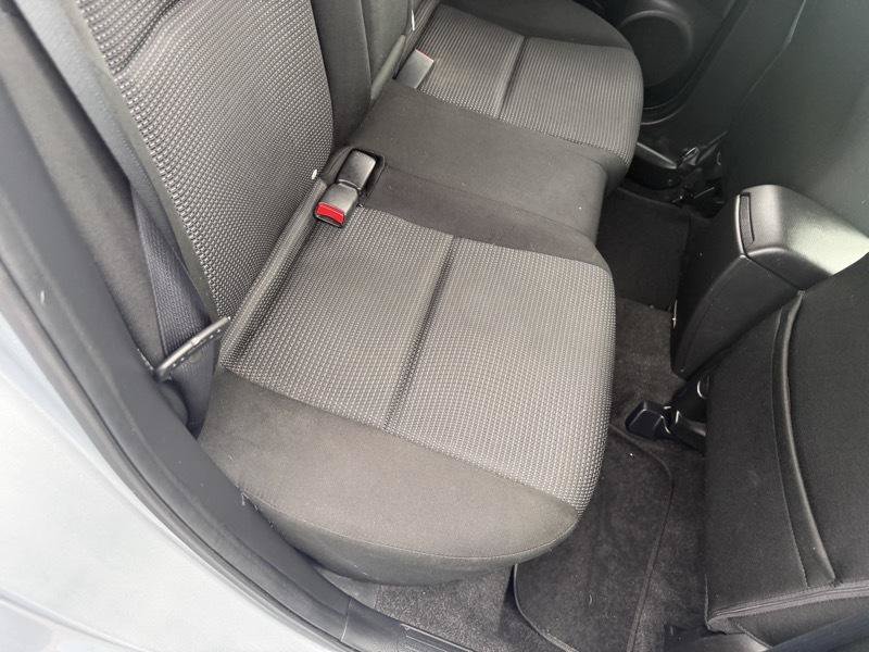 Used 2012 MAZDA MAZDA3 i Touring FWD image 19