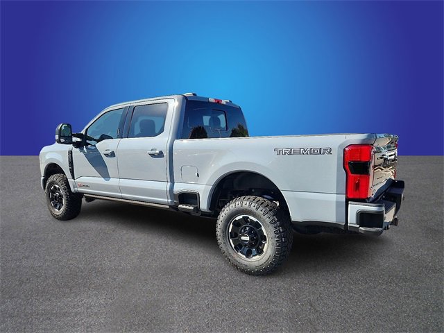 New 2026 Ford F250 4x4 Crew Cab Super Duty image 2