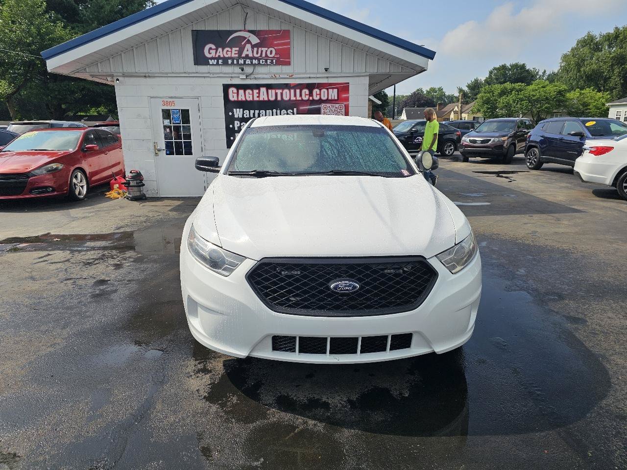 Used 2017 Ford Taurus Police Interceptor AWD w/ Ready For The Road Package image 2