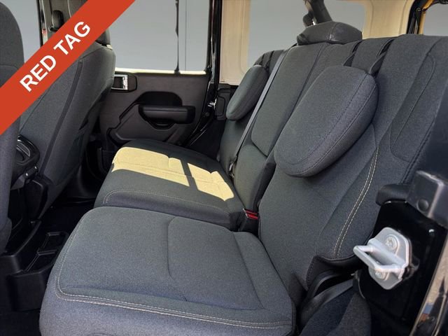 Used 2024 Jeep Wrangler Unlimited image 9
