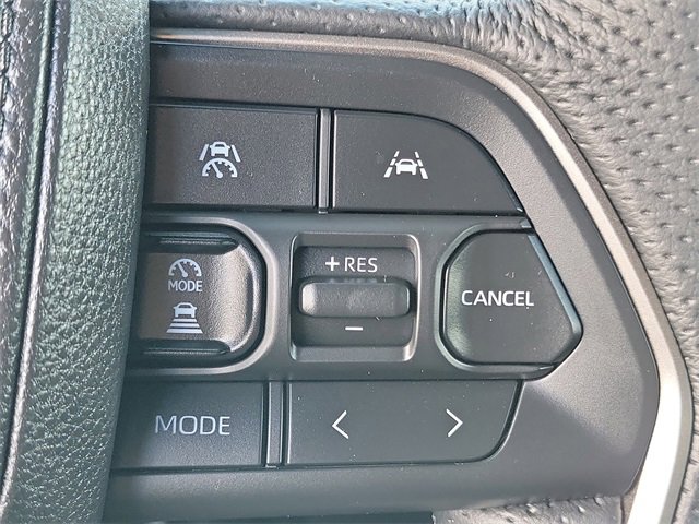 Used 2025 Toyota Tacoma TRD Sport image 9