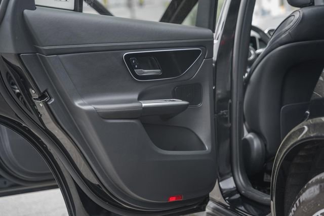 Certified 2024 Mercedes-Benz GLC 43 AMG 4MATIC w/ Driver Assistance Package image 37