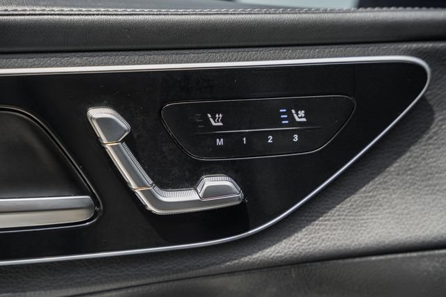 Used 2024 Mercedes-Benz GLC 300 4MATIC image 30