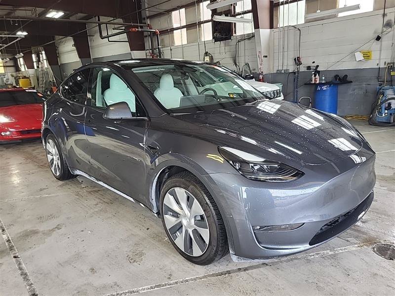 Used 2023 Tesla Model Y Long Range AWD/4WD image 4