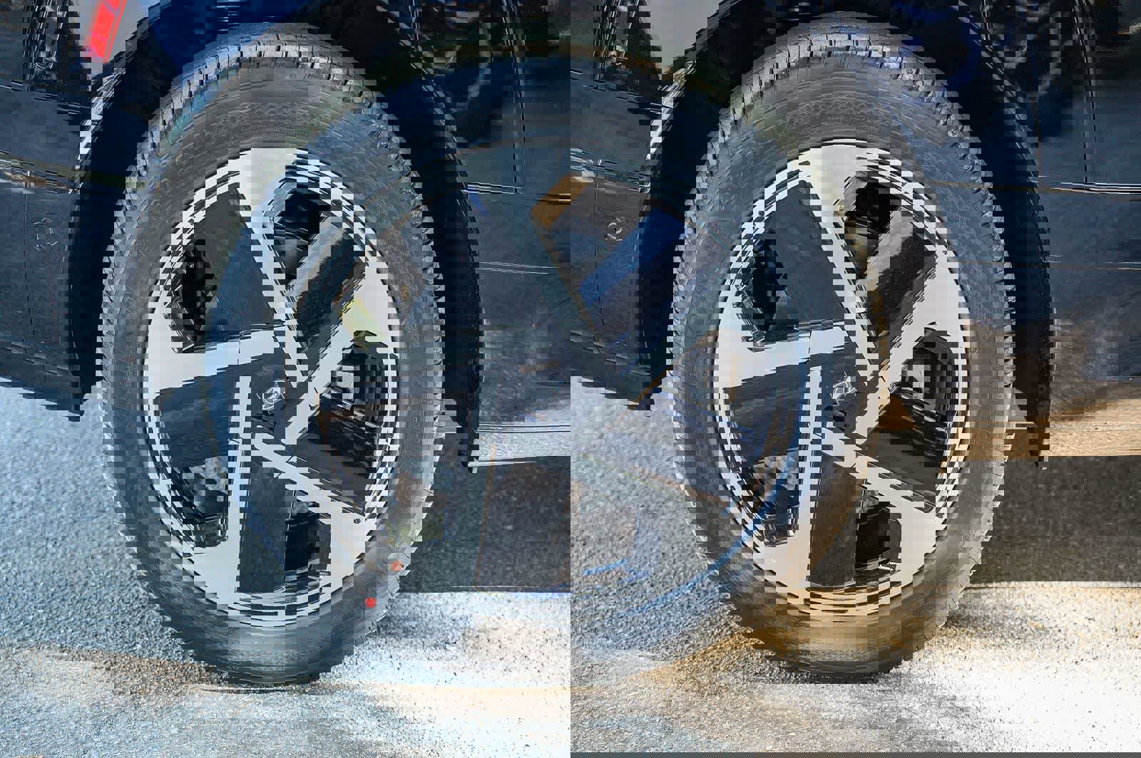 New 2026 Hyundai Ioniq 9 Calligraphy image 5