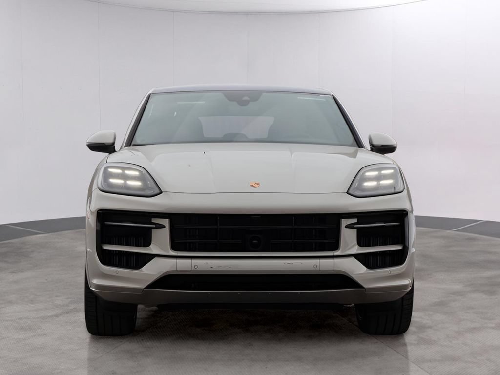 New 2026 Porsche Cayenne Coupe AWD/4WD image 12