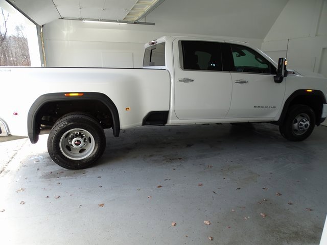 Certified 2023 GMC Sierra 3500 SLT w/ SLT Preferred Package image 25