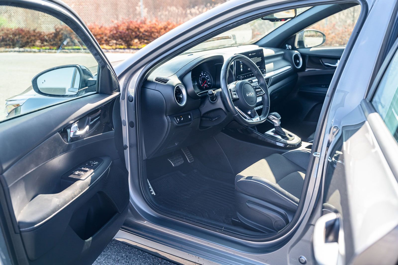 Used 2024 Kia Forte GT-Line image 19