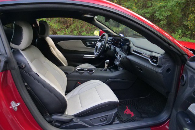 Used 2024 Ford Mustang GT Premium RWD image 35