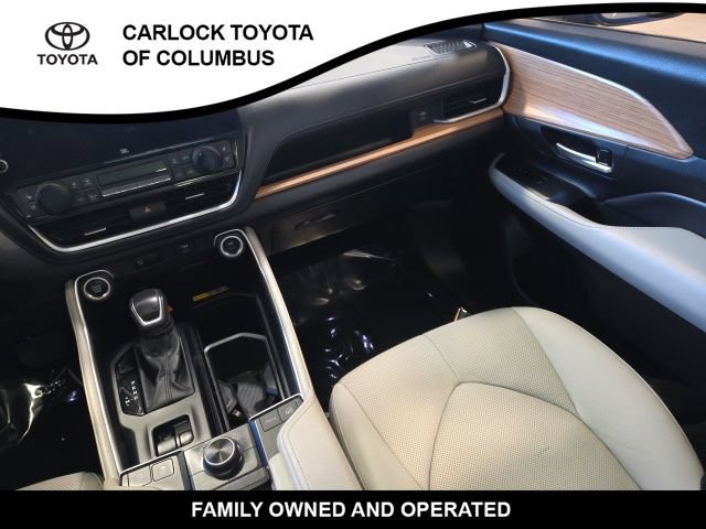 Used 2024 Toyota Grand Highlander AWD image 19