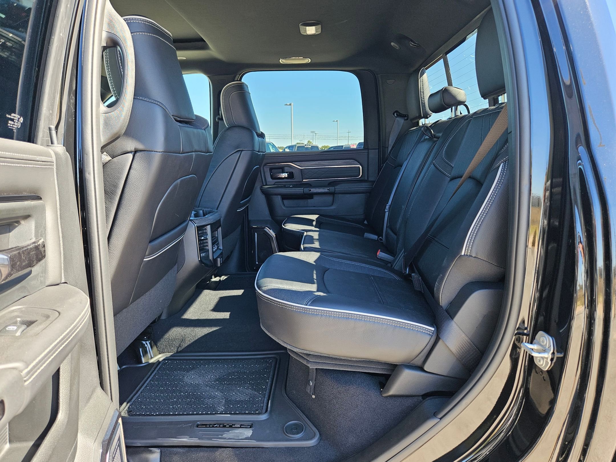New 2026 RAM 2500 Limited AWD/4WD image 13