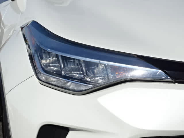 Certified 2021 Toyota C-HR XLE FWD image 5
