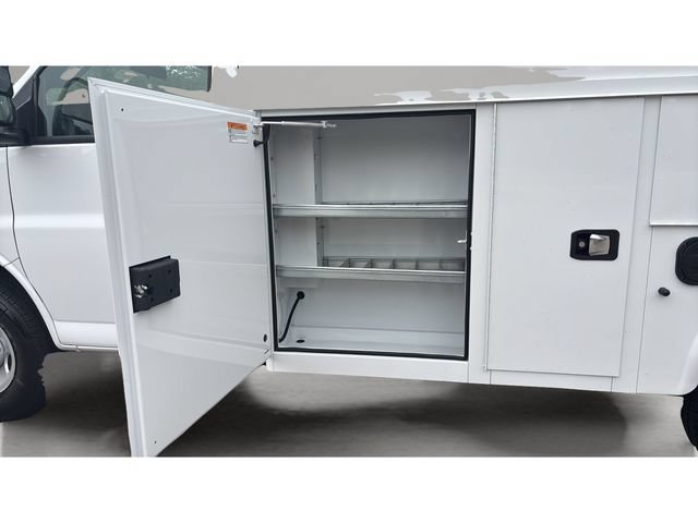 New 2025 Chevrolet Express 3500 w/ Power Convenience Package RWD image 9