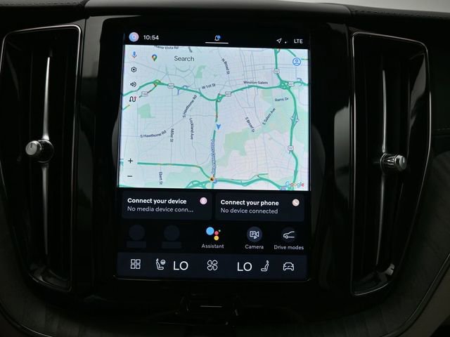 Used 2024 Volvo XC60 B5 Ultimate w/ Protection Package Premier image 11