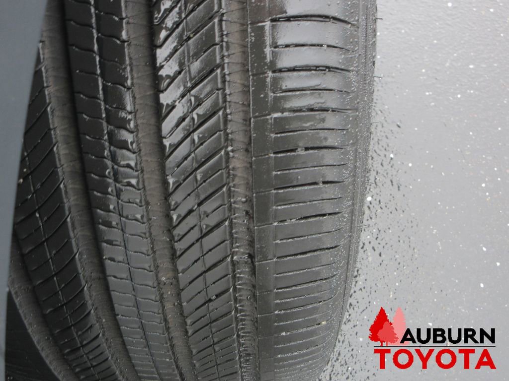 Used 2022 Tesla Model Y Long Range image 4