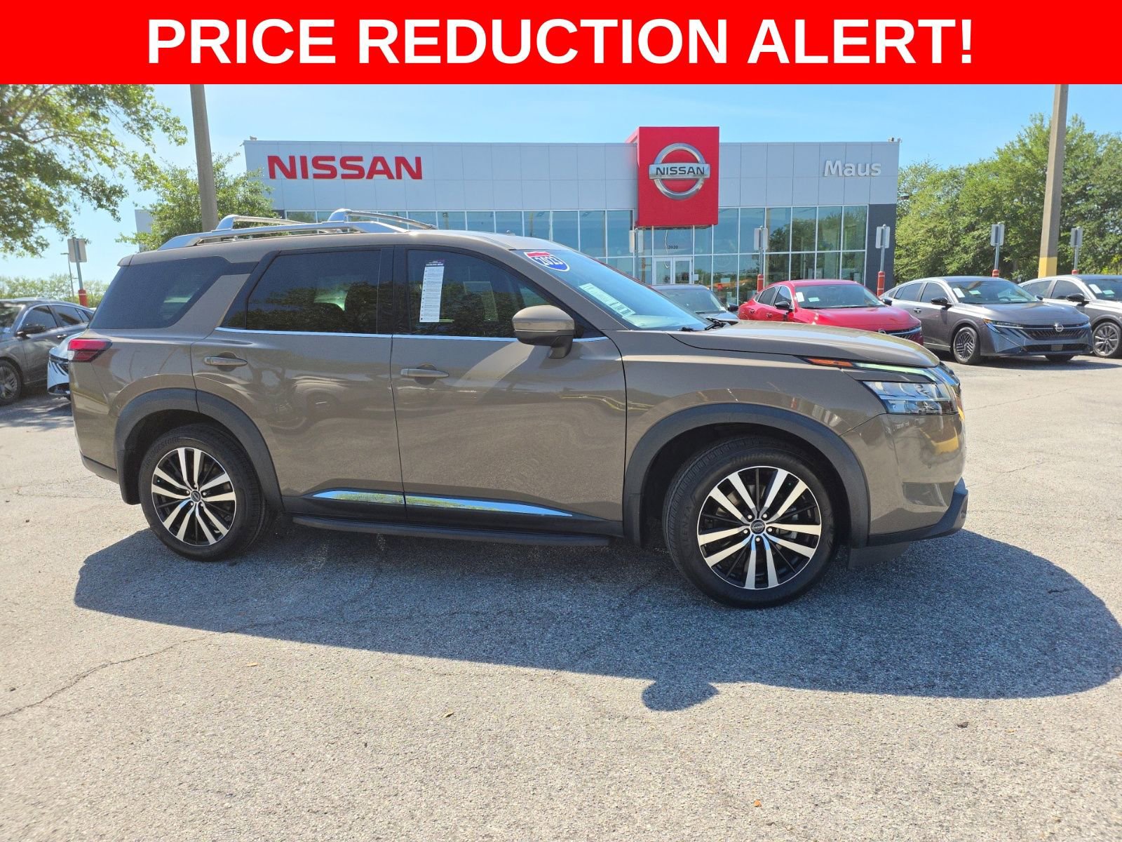 Certified 2023 Nissan Pathfinder Platinum w/ Cargo Package AWD/4WD 360° Tour