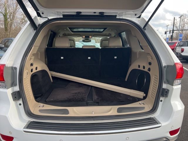 Used 2019 Jeep Grand Cherokee Limited w/ Luxury Group II AWD/4WD image 23