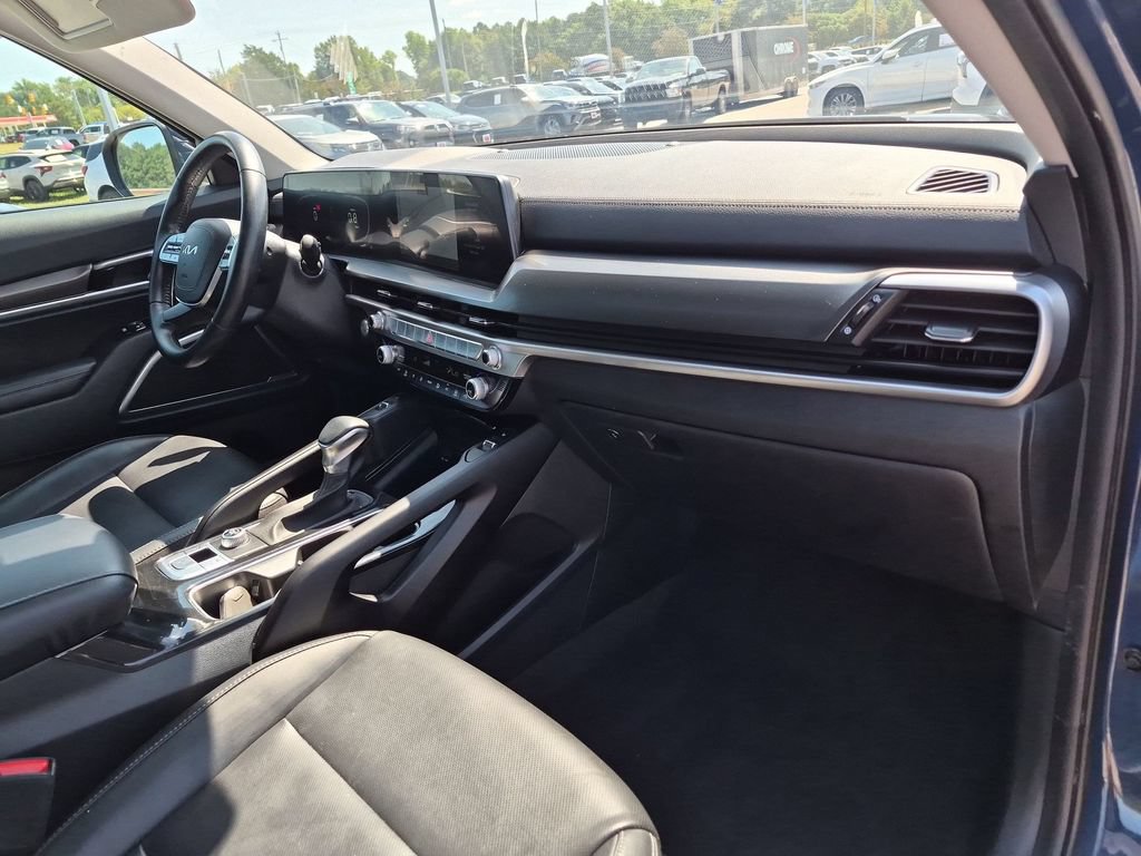 Used 2025 Kia Telluride S FWD image 38